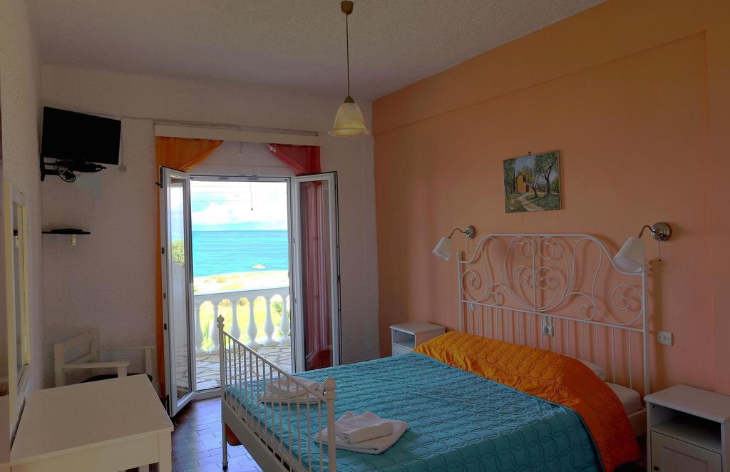 Elli Beach Apartments And Studios Praia de Almiros Quarto foto