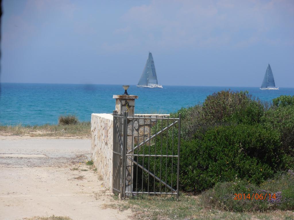 Elli Beach Apartments And Studios Praia de Almiros Exterior foto